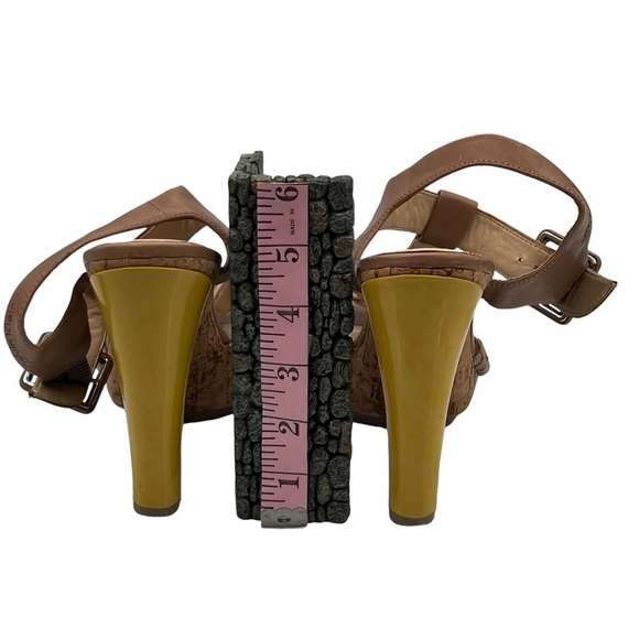 Calvin Klein Tan Bea Fish Cork Platform Yellow Heels Size 8 1/2 Women’s - Picture 8 of 9